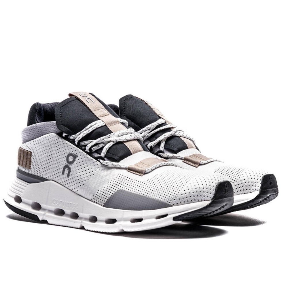 On CloudNova Sneakers White Sand